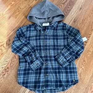 Old navy hooded flannel size 6-7